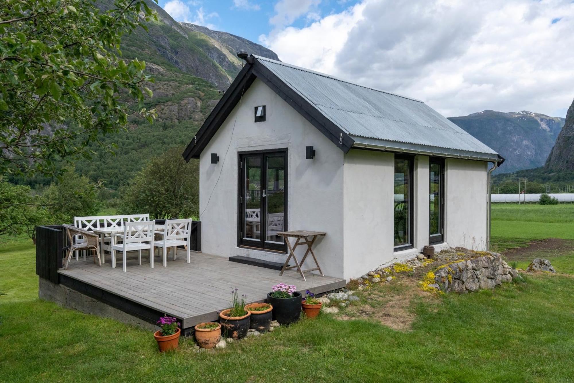 Jordeplegarden Holiday Home - Part Of A Farm - Two Buildings - Close To Flam Lærdalsøyri Εξωτερικό φωτογραφία