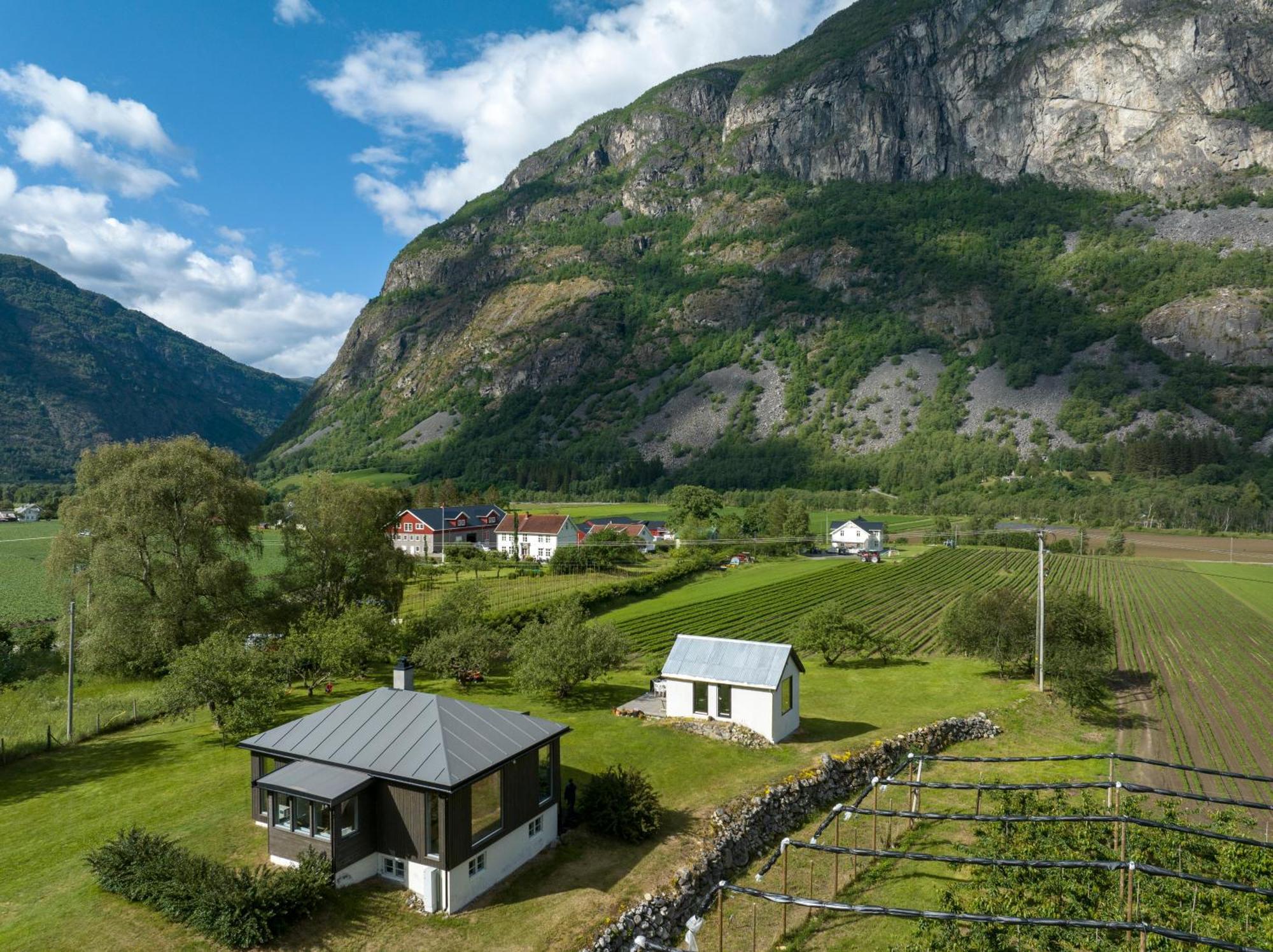 Jordeplegarden Holiday Home - Part Of A Farm - Two Buildings - Close To Flam Lærdalsøyri Εξωτερικό φωτογραφία